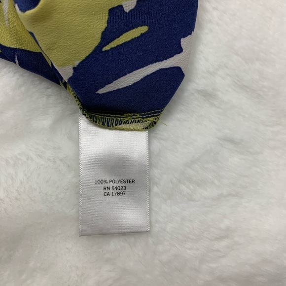 Banana Republic Green, Blue and White blouse SZ S - Picture 7 of 7